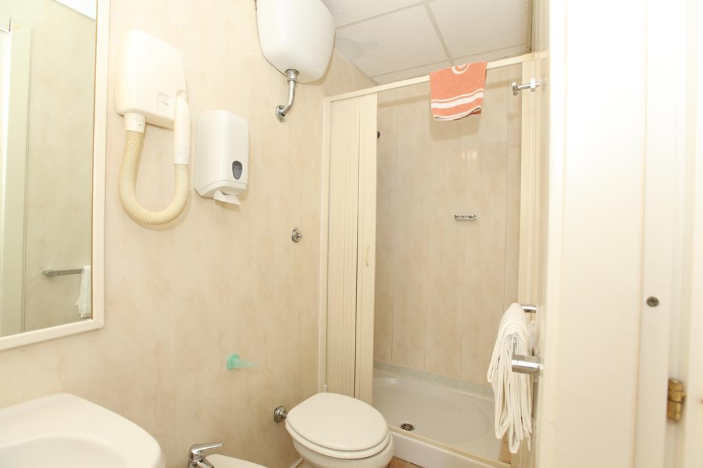 Hotel Belvedere Lido di Ostia Bilik gambar