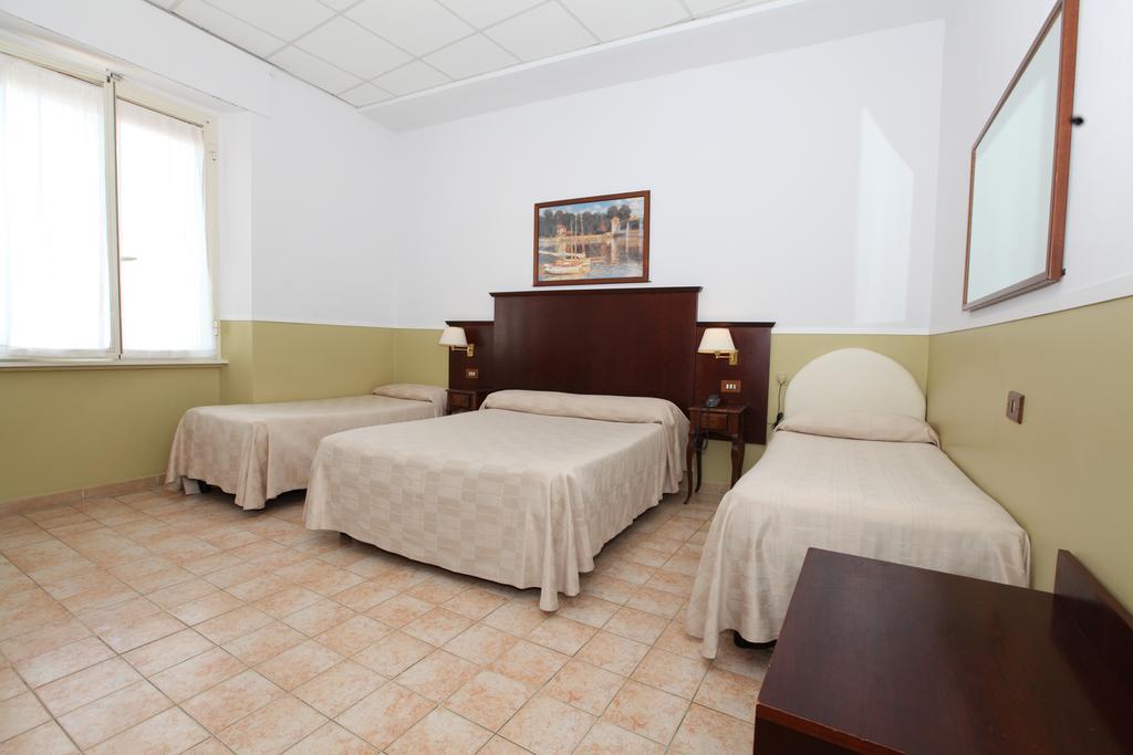 Hotel Belvedere Lido di Ostia Luaran gambar